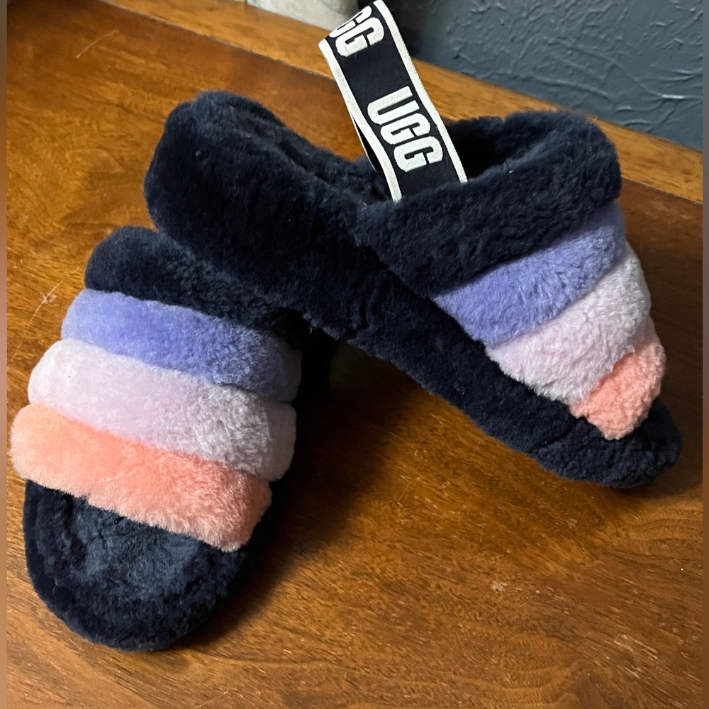 UGG Multicolor Fluffy Slippers Sz 7